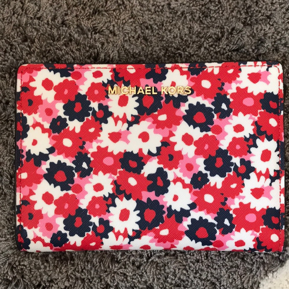 Michael Kor’s wallet